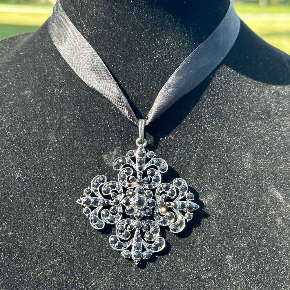 Gothic Black Lace Choker 💀🖤